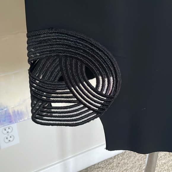 HANEY Black Long Sleeve Cocktail Dress - Picture 3 of 10